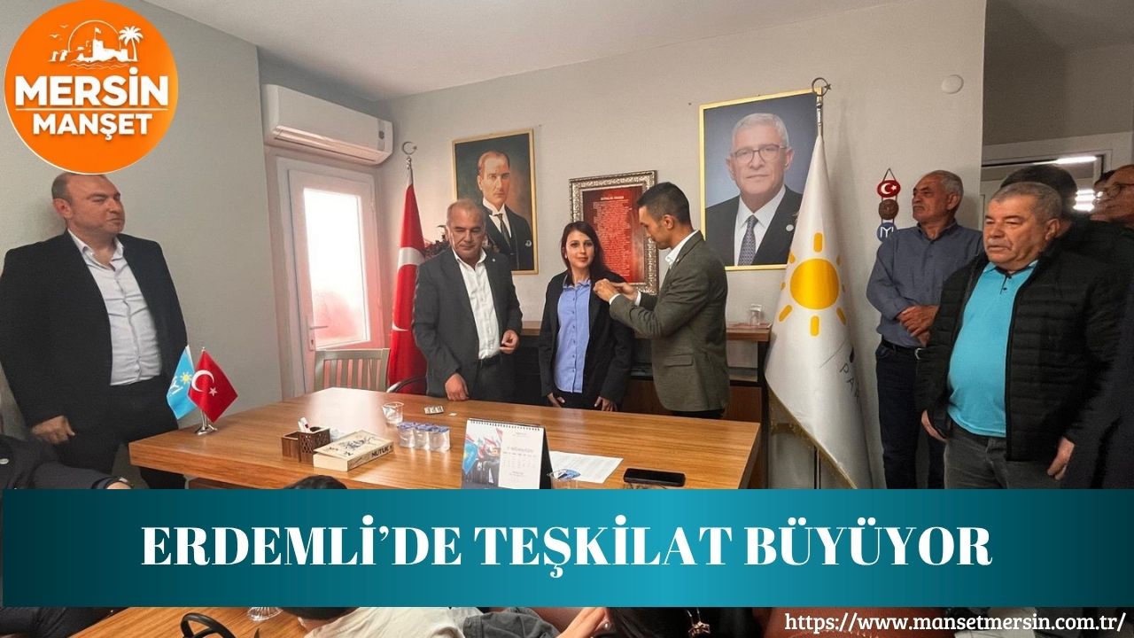 Erdemli’de düzenlenen törende yeni üyelere rozet takılırken, teşkilatın büyüdüğü ve